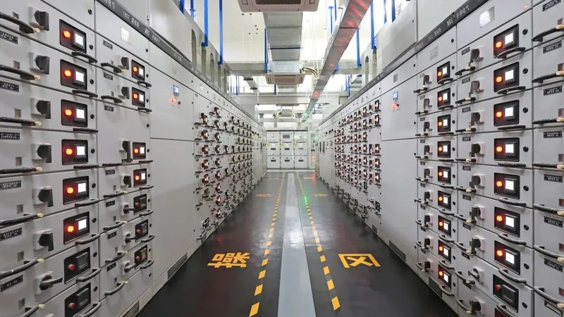 数控机床控制柜维修：关键步骤与常见问题解析**